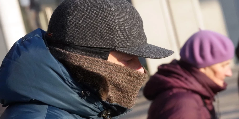 Температура в Латвии упадет до -18 градусов в четверг, ожидается снег и ветер