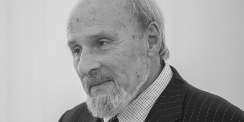 Умер композитор и основатель группы Eolika Борис Резник