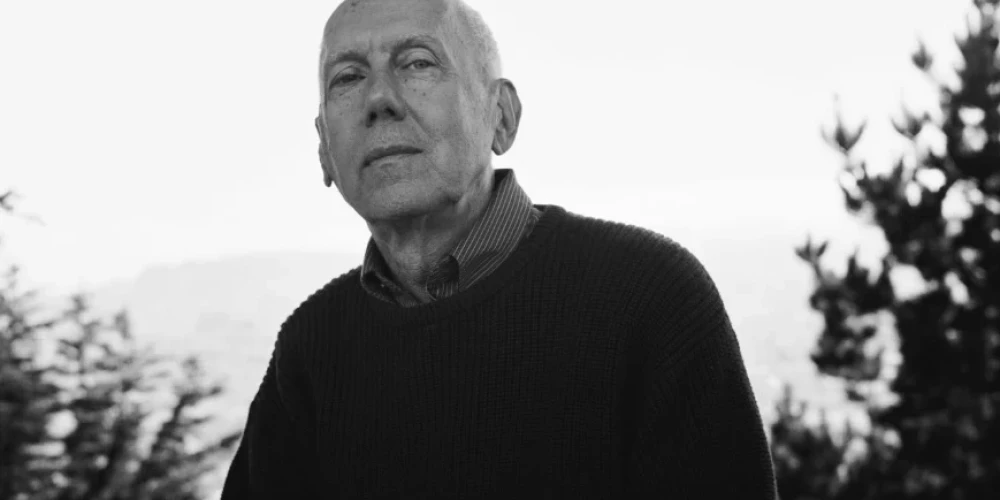 Умер выдающийся латышский художник и драматург Раймонд Стапранс