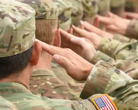 Ушацкис: обороноспособность Латвии зависит не от технологий, а от людей