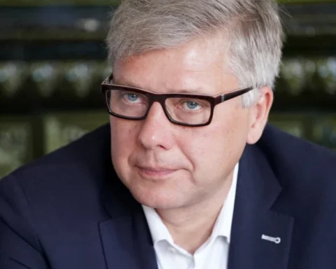 Ушаков предупреждает о рисках для Латвии в связи с многолетним бюджетом ЕС