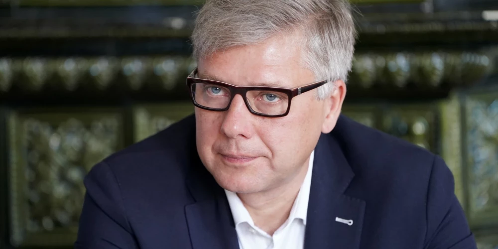 Ушаков предупреждает о рисках для Латвии в связи с многолетним бюджетом ЕС