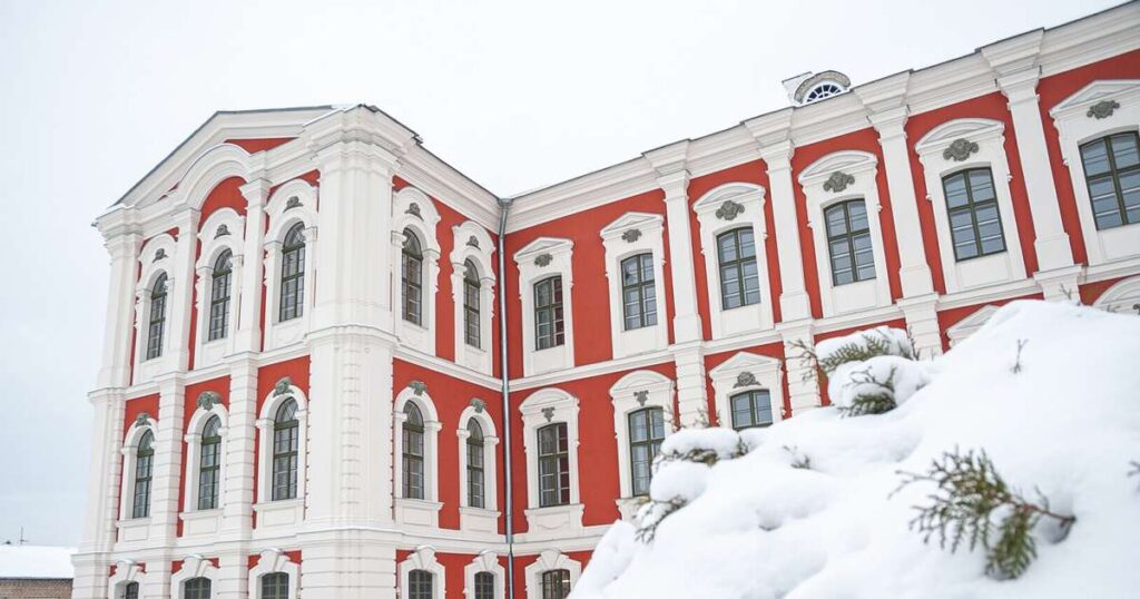 В Елгаве откроется Елгавский дворец во время фестиваля ледовых скульптур 7-8 февраля