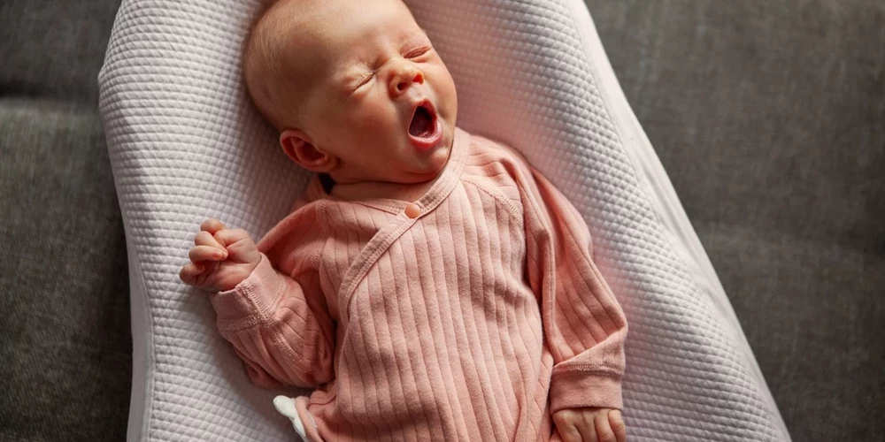 В Елгаве в 2025 году родился девятый ребенок, популярное имя — Эмилия