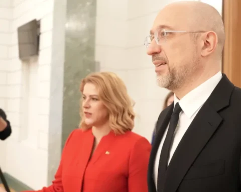 В Латвии разъяснили правила съемки и публикации фото должностных лиц в соцсетях