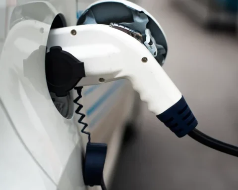 В Латвии упали продажи электромобилей: Volkswagen лидирует, BYD и Skoda следуют за ним