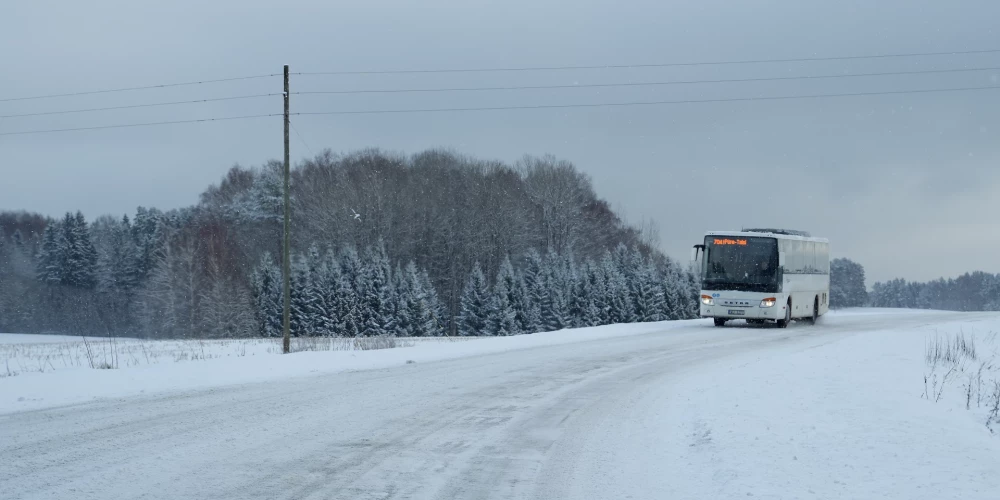 В Латвии вступили в силу новые тарифы на региональные поезда и автобусы