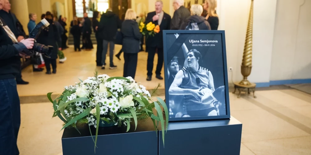 В Риге проводили в последний путь легенду баскетбола Ульяну Семенову