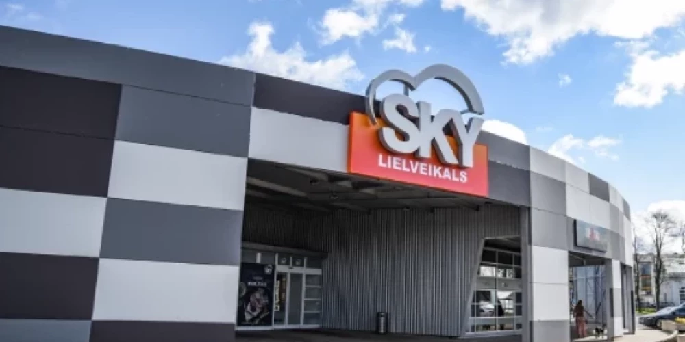 В Риге закрыли магазин сети Sky на улице Краста из-за убытков