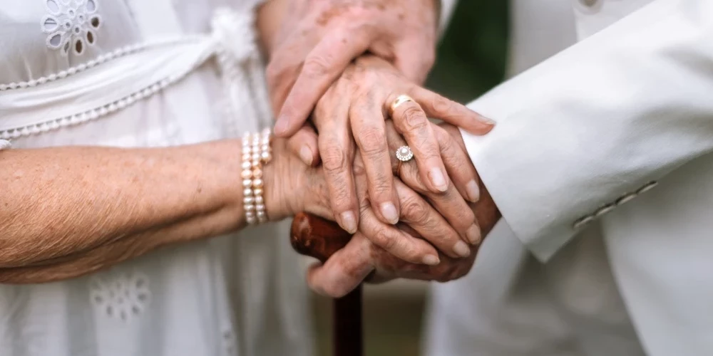 В Тукумском крае старейшему жениху в 2025 году было 86 лет, а старейшей невесте — 82 года