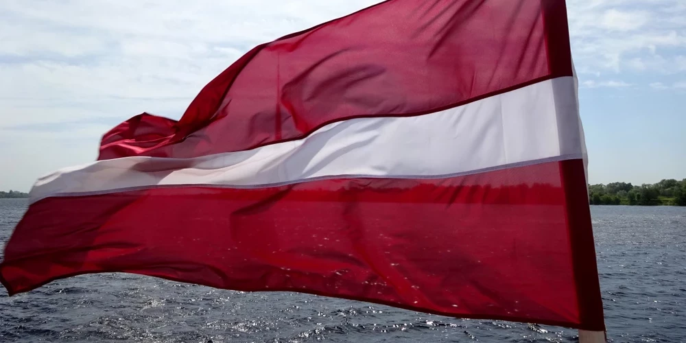 Все больше судов регистрируются под латвийским флагом