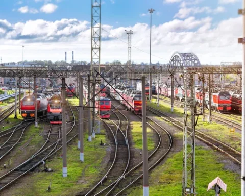 Рост тарифов и замерзающие вагоны усиливают кризис пригородных перевозок в России