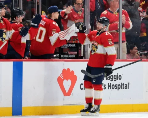 Балинскис и Вилманис забили голы, но "Флорида" проиграла "Баффало" в НХЛ