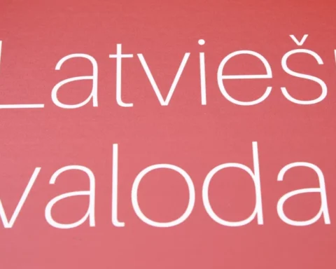 Более половины семей нацменьшинств не говорят по-латышски дома