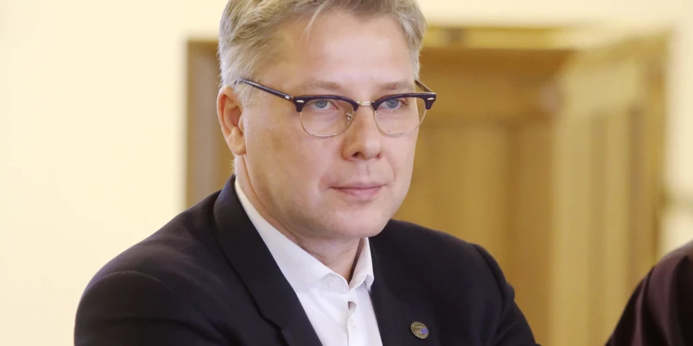 Бывшие водители Ушакова приговорены к тюремному сроку за фиктивное трудоустройство