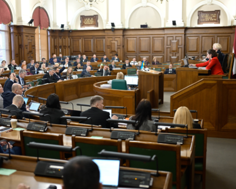 Депутаты Сейма посетят тюрьму и суд для обсуждения ключевых вопросов