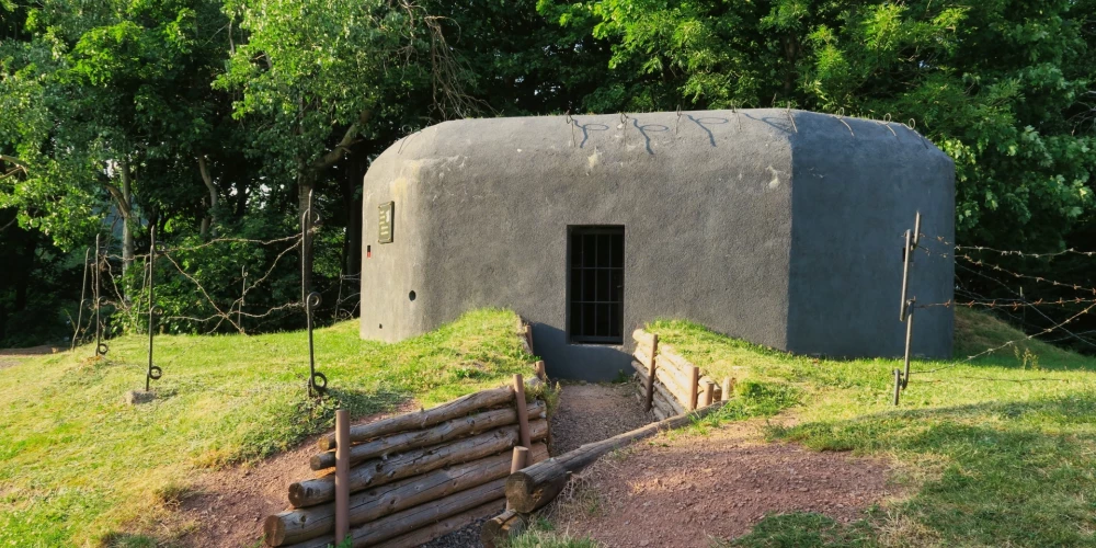 Эстония и Латвия запускают тендер на закупку бетонных бункеров для оборонительной линии