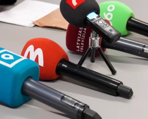 Глава SEPLP: цель — создать единую языковую среду в Латвии