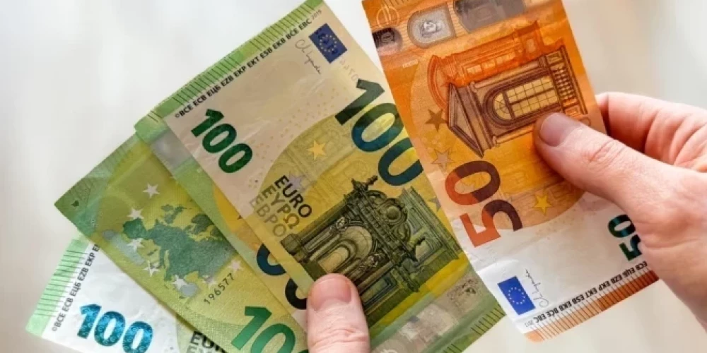 Государственный долг Латвии превышает 10 000 евро на душу населения