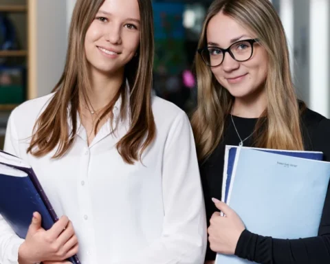 Конкурс на бесплатное обучение по программе IB для латвийских школьников 9-10 классов