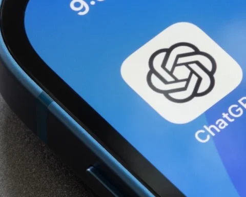 Латвийцам напоминают о рисках фейкового ChatGPT и способах защиты