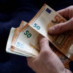 Латвия на предпоследнем месте по минимальной зарплате среди стран ЕС