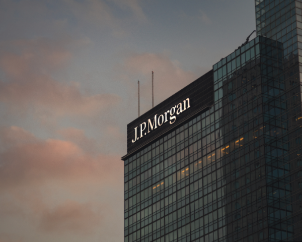 Латвия привлечёт JPMorgan для выкупа долей LMT и Tet с целью развития военных проектов