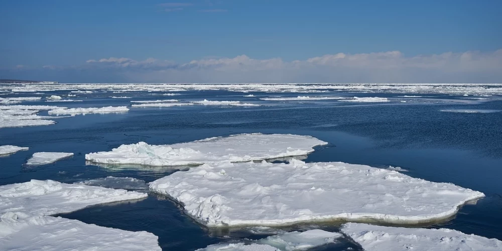 Ледокол Laura снова вышел в Рижский залив после 7-летнего перерыва