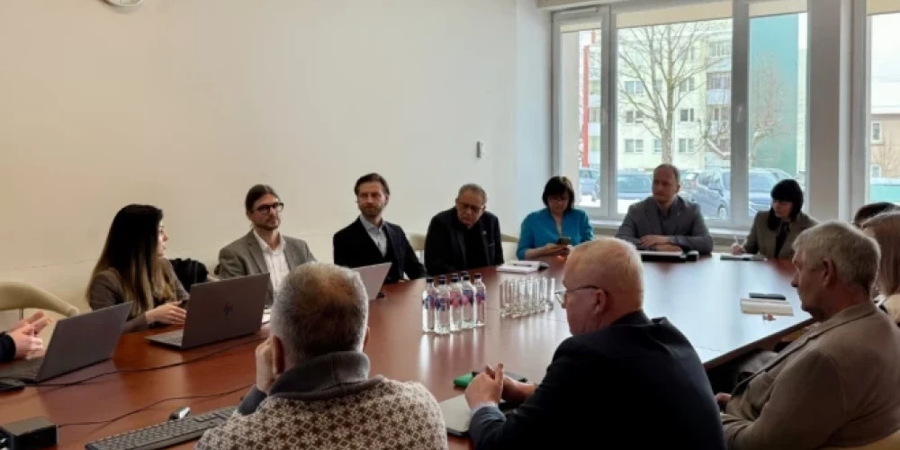 Лимбажский край обсуждает последствия строительства Rail Baltica для региона