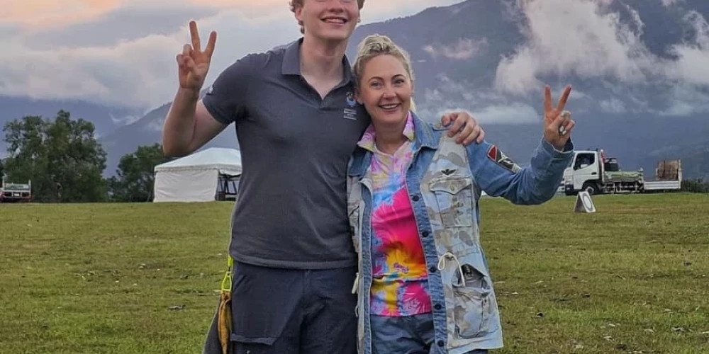 Мать и сын из Латвии намерены установить первый национальный рекорд по полётам на воздушном шаре