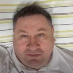 Мэр Огре Хелманис объявил об отставке из больницы после почти девяти лет на посту