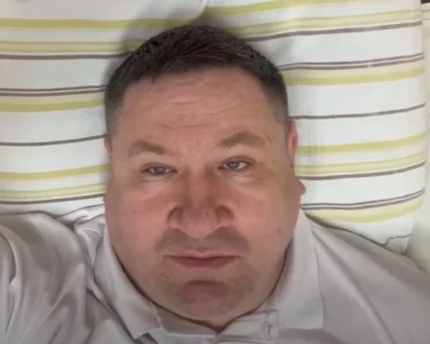 Мэр Огре Хелманис объявил об отставке из больницы после почти девяти лет на посту