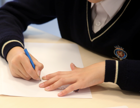 Министерство образования оспаривает выводы Госконтроля о качестве основного образования в Латвии