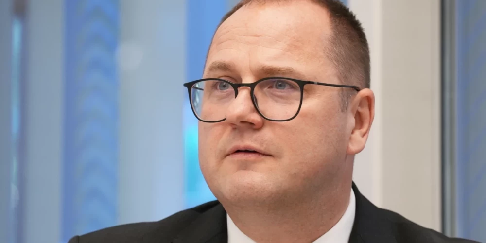 Министр Чударс получил вотум доверия на заседании парламента Латвии