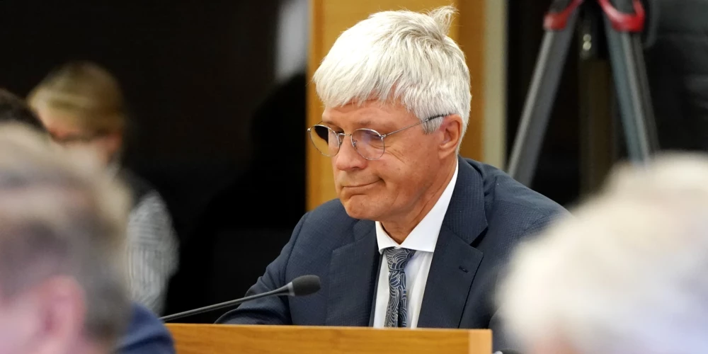 Министр отстранил мэра Резекне Александра Барташевича от должности