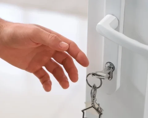 Новый закон изменяет правила покупки квартиры в Латвии