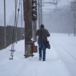 Пассажиры станции Cukurfabrika могут согреться только в платном туалете