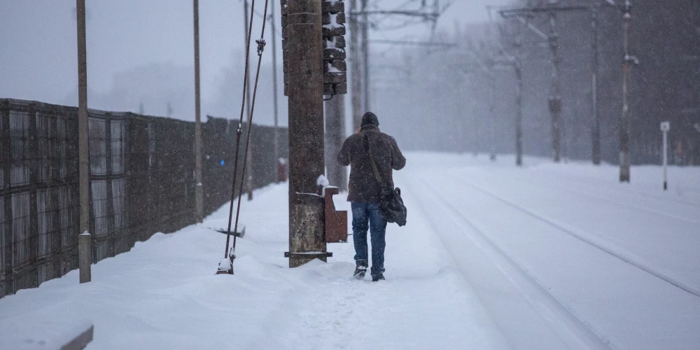 Пассажиры станции Cukurfabrika могут согреться только в платном туалете