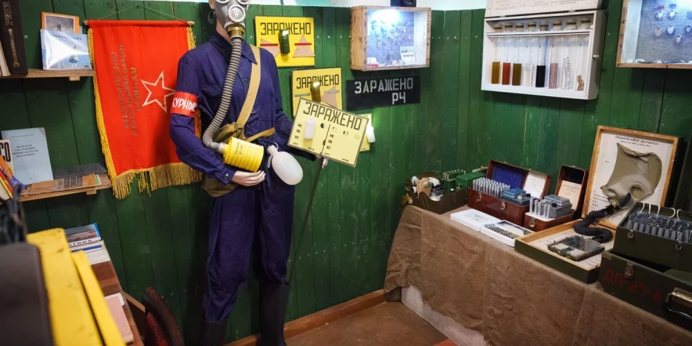 Подземелье Вецмилгрависа: исторический бункер связи с артефактами холодной войны