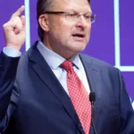 Политолог: "Согласие" теряет кадры – анализ ухода бывших депутатов