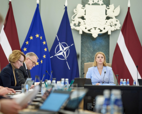 Правительство Силини должно решить пять срочных задач до выборов