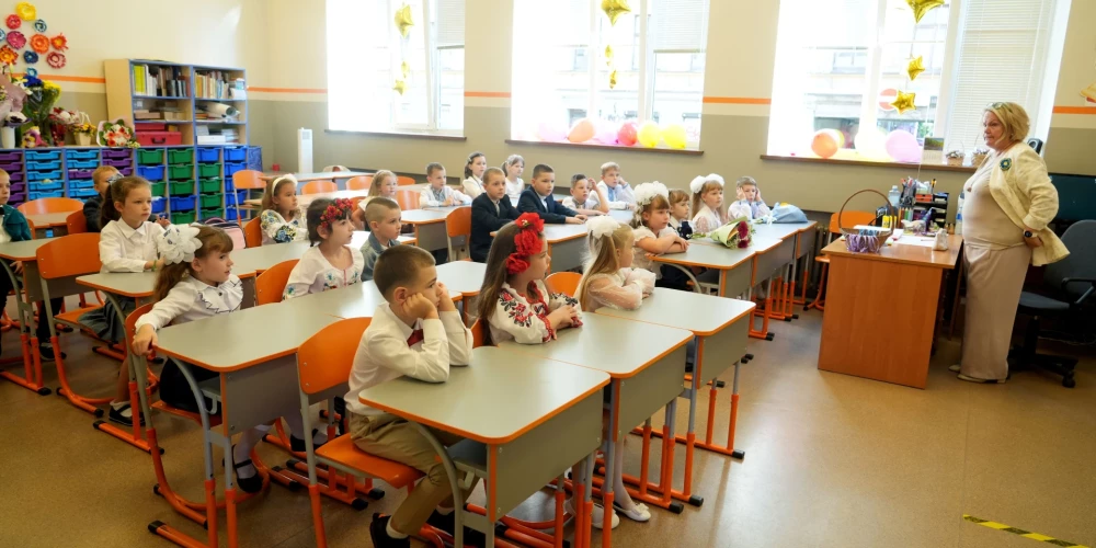 Рига обновляет правила жилищной помощи: аренду теперь компенсируют всем педагогам и полицейским