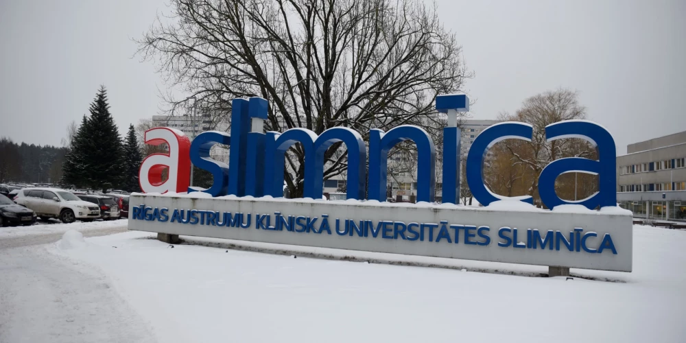 Рижская Восточная больница уволила 13 граждан России и Беларуси из-за закона о нацбезопасности