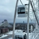 Рижское колесо обозрения предлагает романтическую программу с устрицами и шампанским к 14 февраля