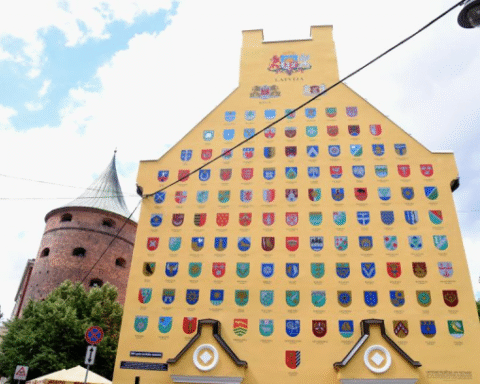 Самоуправлениям Латвии обеспечены 100% поступлений подоходного налога с населения в 2022 году