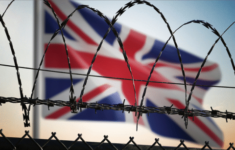 Сейм рассмотрит законопроект о выдаче граждан Латвии в Великобританию для судебного преследования