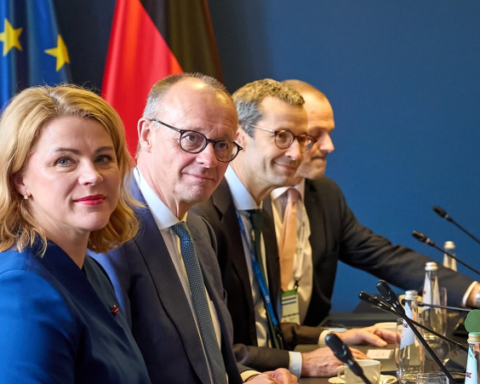 Силиня и Мерц обсуждают поддержку Украины на Мюнхенской конференции по безопасности