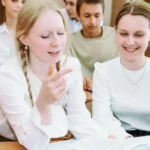 Скауты модельных агентств продолжают посещать латвийские школы для поиска моделей