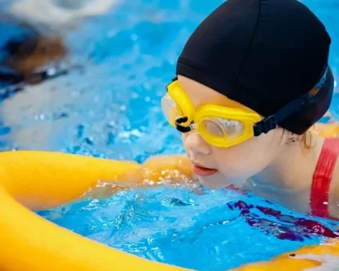 В Адажском крае детям муниципальных садов предоставят бесплатные уроки плавания