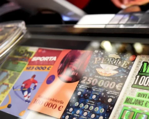 В Кекаве сотрудник магазина украл лотерейные билеты и стал подозреваемым в уголовном деле